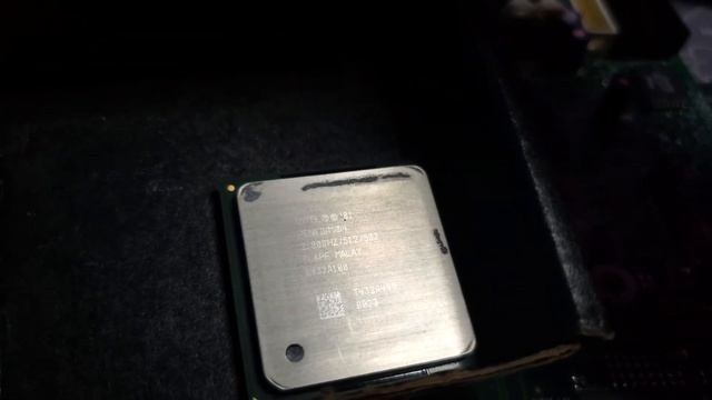 Building my DREAM Windows 98 gaming PC! смотреть онлайн