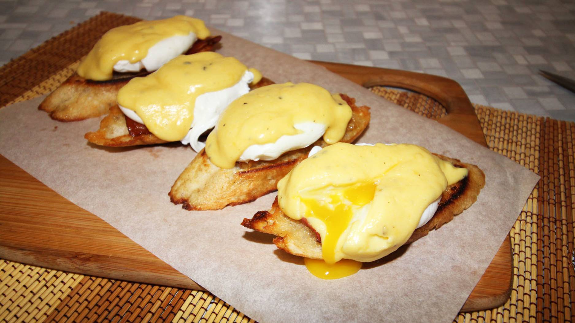 Яйца бенедикт смотреть онлайн