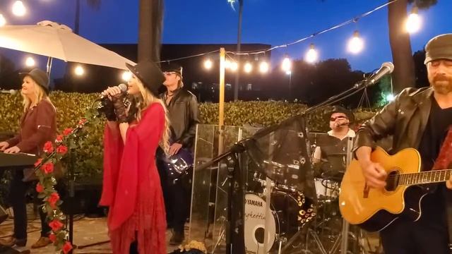Stevie Nicks Illusion Tribute to Fleetwood Mac - Sara LIVE смотреть онлайн