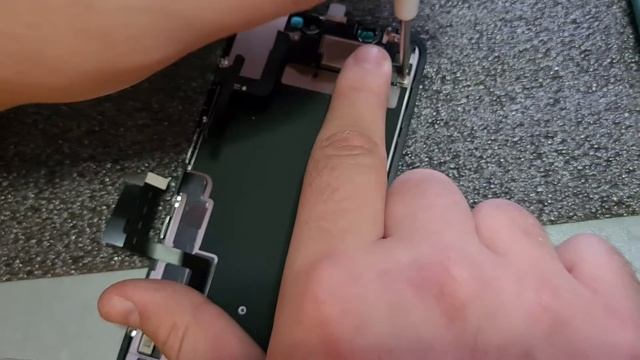 Inlocuire display Iphone 11 смотреть онлайн