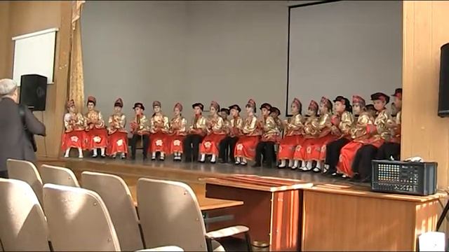 Веселые ложкари 2Б гимназия 102 Казань ПОПУРРИ ДЕТСКИХ ПЕСЕН смотреть онлайн
