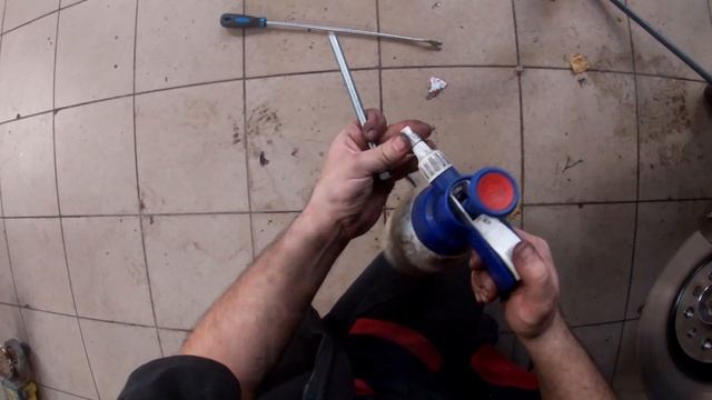 Kontrola Stanu Oleju w Skrzyni 9hp 948te Jeep Cherokee KL смотреть онлайн