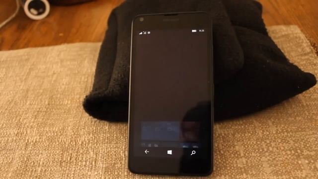 Lumia 640 Running Windows 10 build 10.0.10586.107 смотреть онлайн