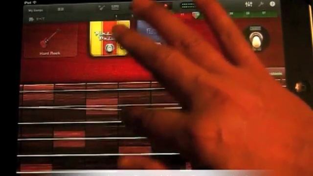 While My GarageBand Guitar Gently Weeps смотреть онлайн