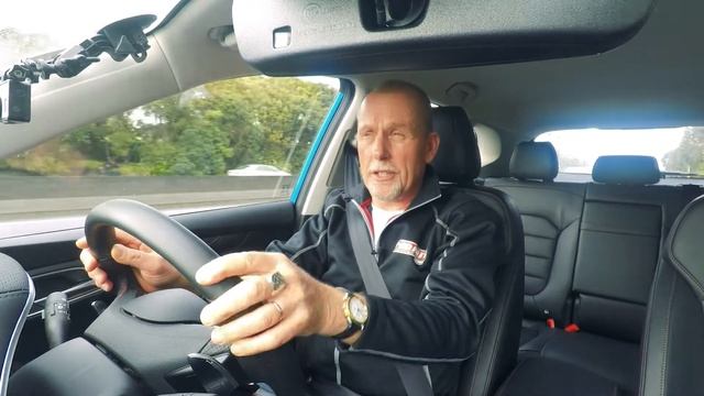 MG Pilot - Lane Assist System Explained