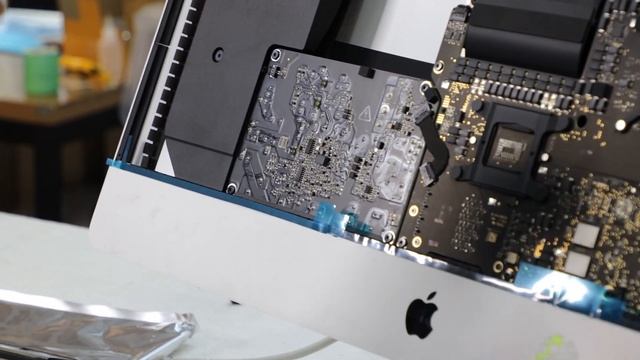 เปลี่ยนจอ iMac 27" 5K 2020 จอแตก จอร้าว จอเป็นเส้น смотреть онлайн
