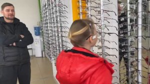 Выбираем ОЧКИ для Алисы и ПОКУПКИ для Алисы в школу