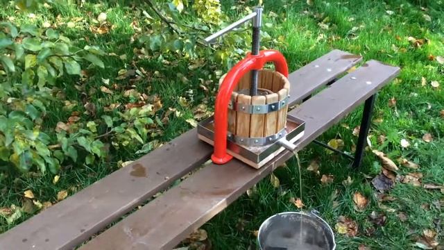 Screw juice press VP-3 for apples, fruit, grapes, pineapples, berries, vegetables, quinces, ginger смотреть онлайн