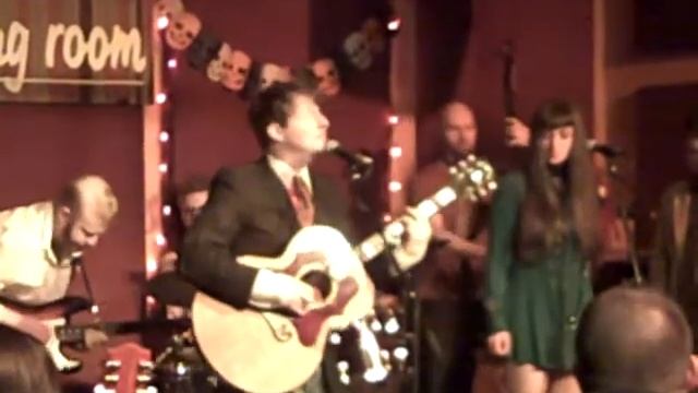 Andy Mac: "The Right Place" (Live at the Living Room) смотреть онлайн