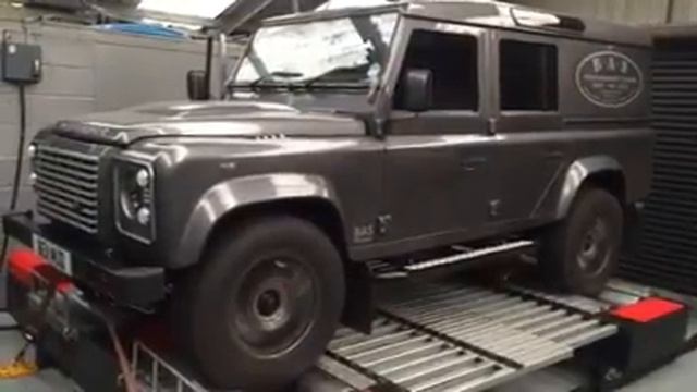 Landrover Defender 2.5 Puma Engine смотреть онлайн
