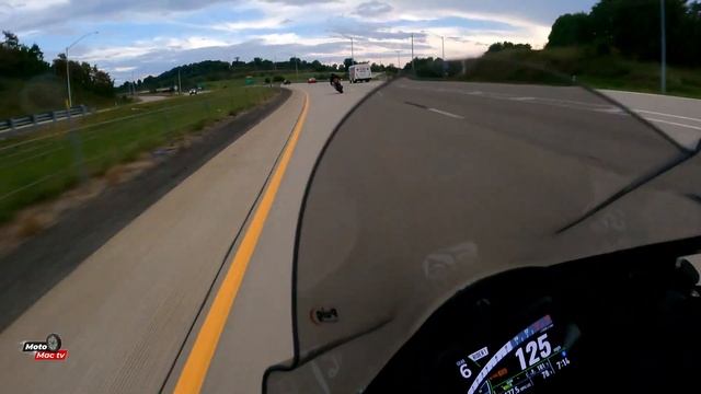 2021 ZX10r VS 2021 BMW S1000rr + more! | Smackdowns | Motovlog | BMW S1000rr, ZX10r, GSXR 1000r, R1 смотреть онлайн