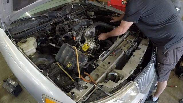 2000 Lincoln Town Car 4.6 - 2V, Timing Chain, Chain Guides and Tensioner set installation. смотреть онлайн