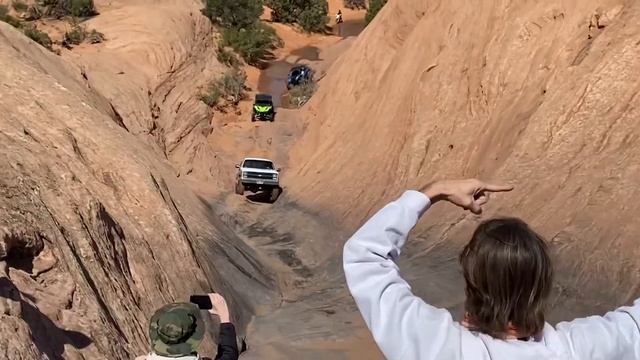 K-Mac in 87 Chevy Square Body K10 up Hell’s Gate, Moab смотреть онлайн