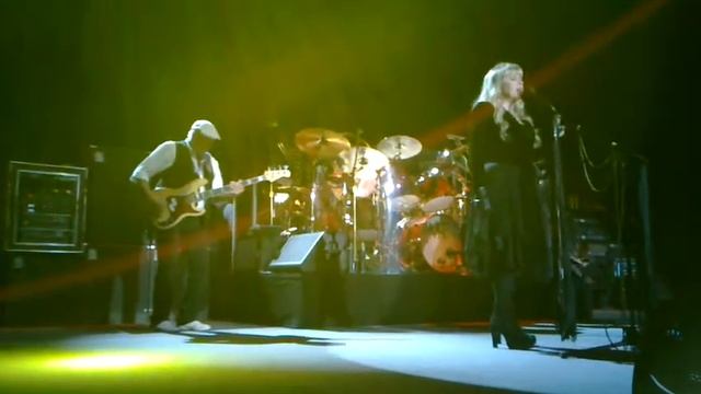 FLEETWOOD MAC- Second Hand News - Live @ Paris Bercy 11/10/2013 смотреть онлайн