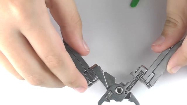 Riley - Swiss Tech Micro Max 19 in 1 Multi Tool смотреть онлайн