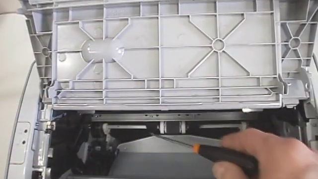Soluzione Problemi Inceppamento Fogli Stampante Laser HP Laserjet P 1102 P 1005 P 1505 смотреть онлайн
