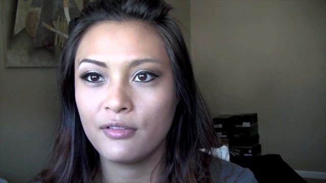 Simple Kourtney Kardashian Inspired Makeup Tutorial смотреть онлайн