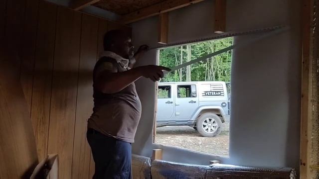 Off grid shed to house conversion Window installation. смотреть онлайн