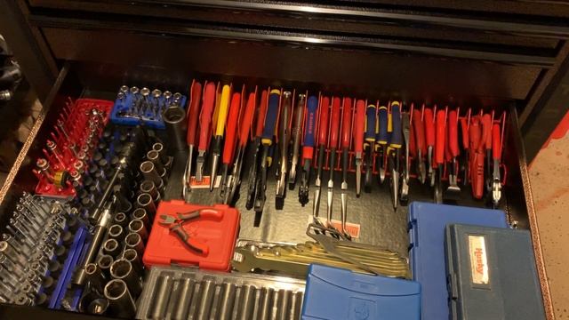 Updated DIY Tool Box Tour смотреть онлайн