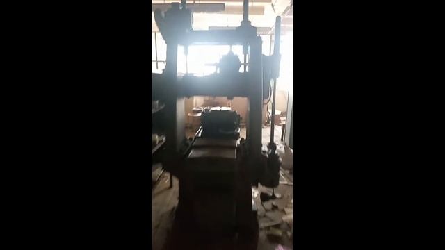 Станок КРМ (КР-450) ,Продам координатно-расточной станок КРМ (КР-450) ,тел.0976109661 Роман,г.Львов