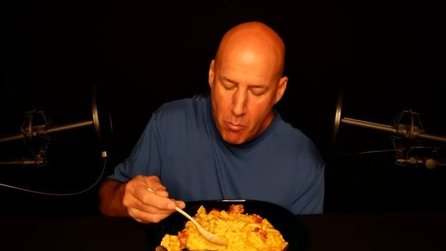 ASMR: KRAFT MACARONI & CHEESE WITH SMOKED SAUSAGE (EATING SOUNDS) SOFT SPOKEN смотреть онлайн
