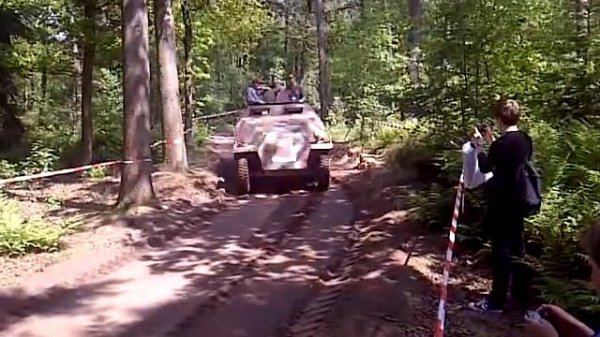 Sdkfz 250 & 251 Overloon Militracks 2012