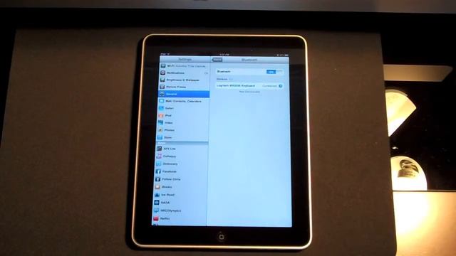 Apple iPad Connecting a Bluetooth Keyboard смотреть онлайн