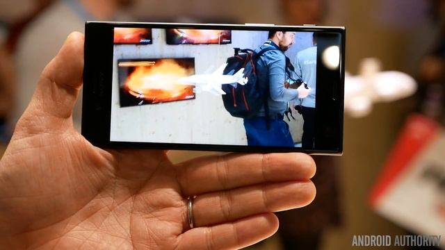 Sony Xperia XZ Premium slow motion is a BURST of 960 FPS goodness смотреть онлайн