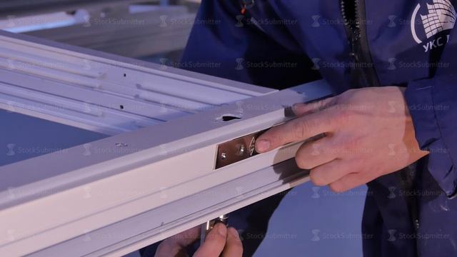 Manual worker assembling PVC doors and windows. Manufacturing jobs. Selective focus. Factory for смотреть онлайн