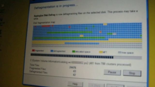 Comapreing Windows Defrag with Auslogics Disk Defrag смотреть онлайн