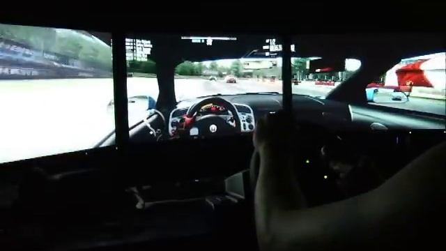 Need For Speed Shift on ATI Eyefinity смотреть онлайн