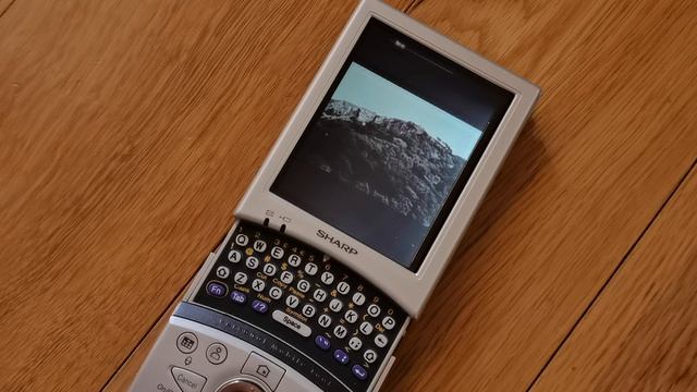Sharp Zaurus SL-5600 With Mac OS9 Theme смотреть онлайн