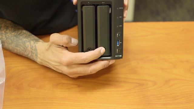 Synology Diskstation DS716+ Unboxing! смотреть онлайн