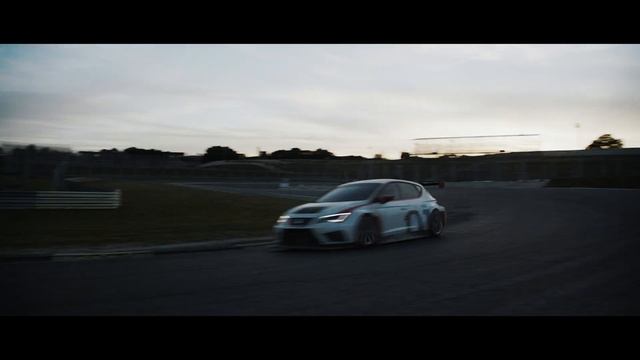 The SEAT Leon CUPRA. A Race Car Set Free. | SEAT смотреть онлайн