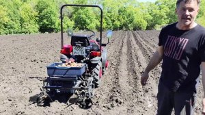 Сажаем картошку мтз152 минитрактор