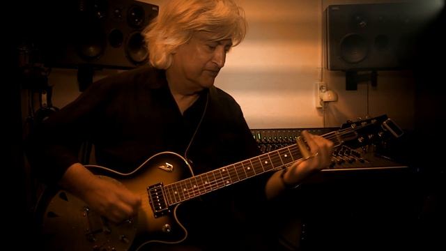 Fleetwood Mac's Green Manalishi by Kees Dusink & Peter Langerak смотреть онлайн