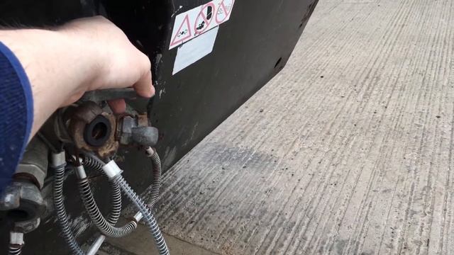 Atlas COPCO 300CFM Compressor смотреть онлайн