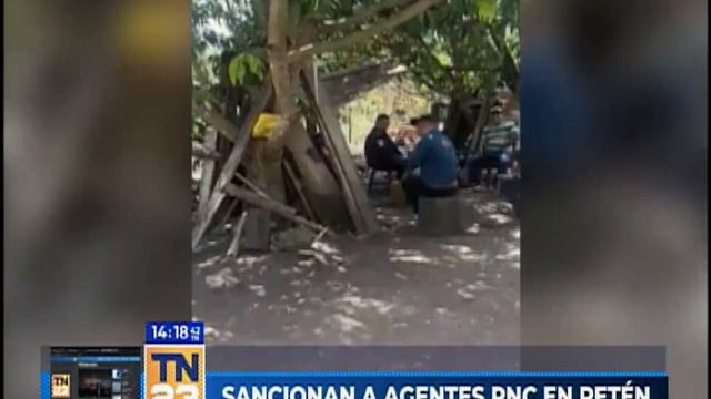 Sancionan a agentes PNC en Petén смотреть онлайн