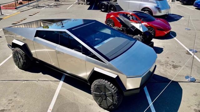 Patent Reveals Tesla Cybertruck's Potential Folding Rear Seats смотреть онлайн