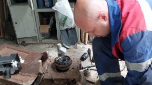 Замена переднего ступичного подшипника СОБОЛЬ 4×4.