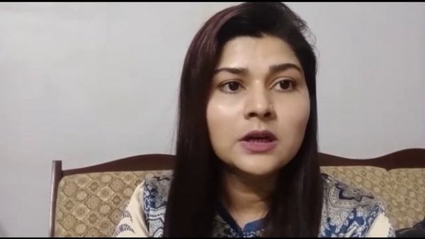 Thomas Edison vs Nikola Tesla in English | How Edison was Great Businessman by Erum Khan