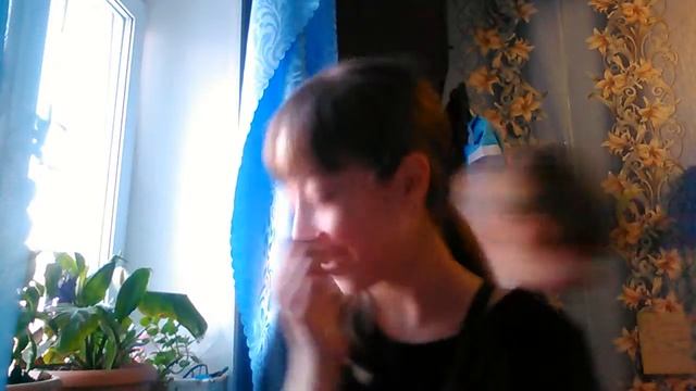 Мы снова ржом как хз кто, как с сестрой так и с подругой... смотреть онлайн