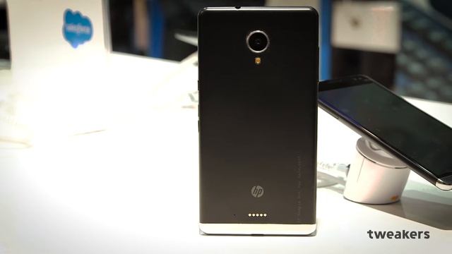HP Elite X3 Preview - Windows 10 Mobile met x86-programma's смотреть онлайн