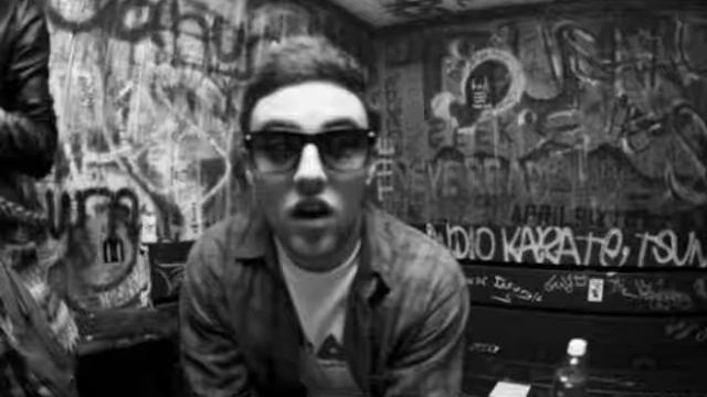 Mac Miller- Donald Trump (Dubstep Remix) смотреть онлайн