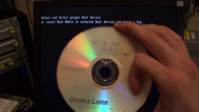 Installing Windows 10 on RAID 0 смотреть онлайн