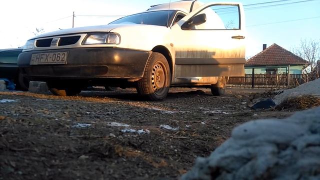 Seat Inca 1.9D AAZ No Turbo - Cold Start at -16C with old glow plungs and normal diesel fuel смотреть онлайн