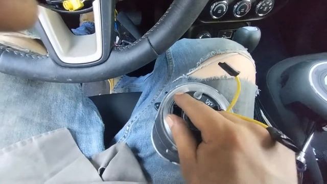 Jeep Renegade 2016 no claxon, no airbag problema de la cinta del volante (clock spring) fix🔧😎 смотреть онлайн