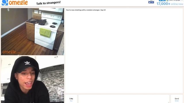 FIGHTING STRANGERS ON OMEGLE смотреть онлайн