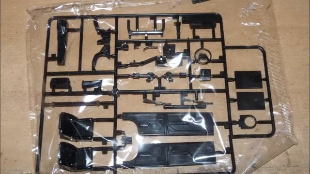 unbox Opel Pontiac Le Mans GSE 1/24 Academy смотреть онлайн