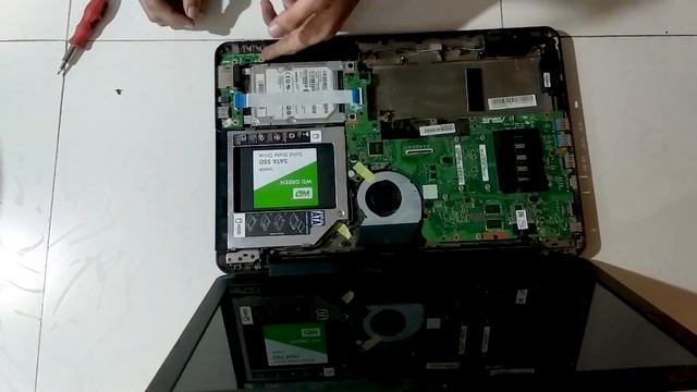 Laptop cleaning [Asus A555L] смотреть онлайн